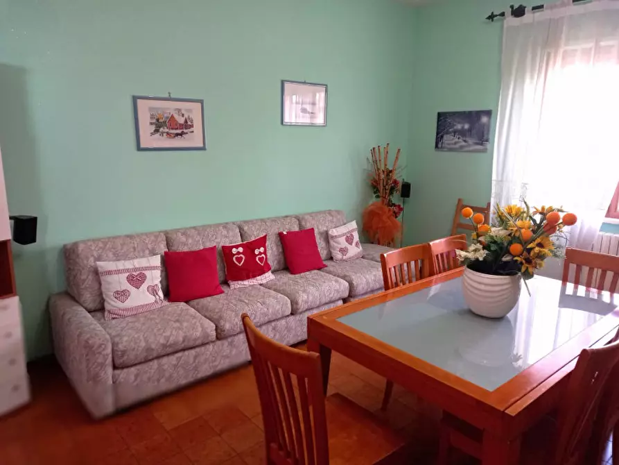 Immagine 29 di Palazzo in vendita  in via sandro botticelli a Rignano Flaminio