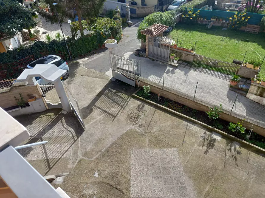 Immagine 40 di Palazzo in vendita  in via sandro botticelli a Rignano Flaminio