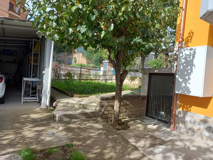 Immagine 54 di Palazzo in vendita  in via sandro botticelli a Rignano Flaminio