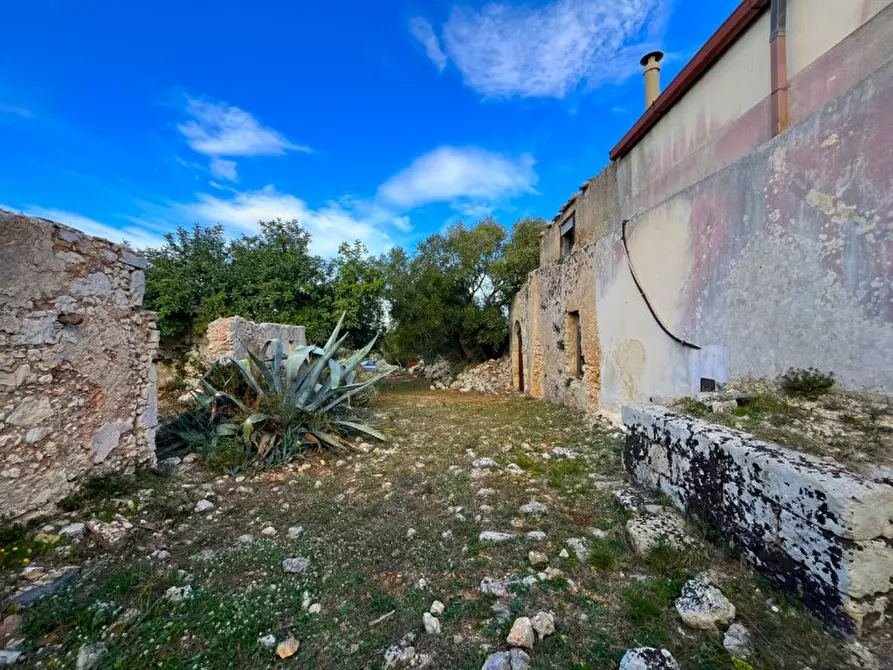 Immagine 14 di Rustico / casale in vendita  in cavagrande a Avola