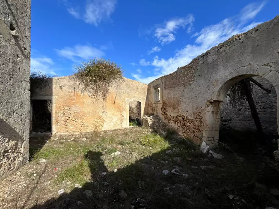 Immagine 16 di Rustico / casale in vendita  in cavagrande a Avola