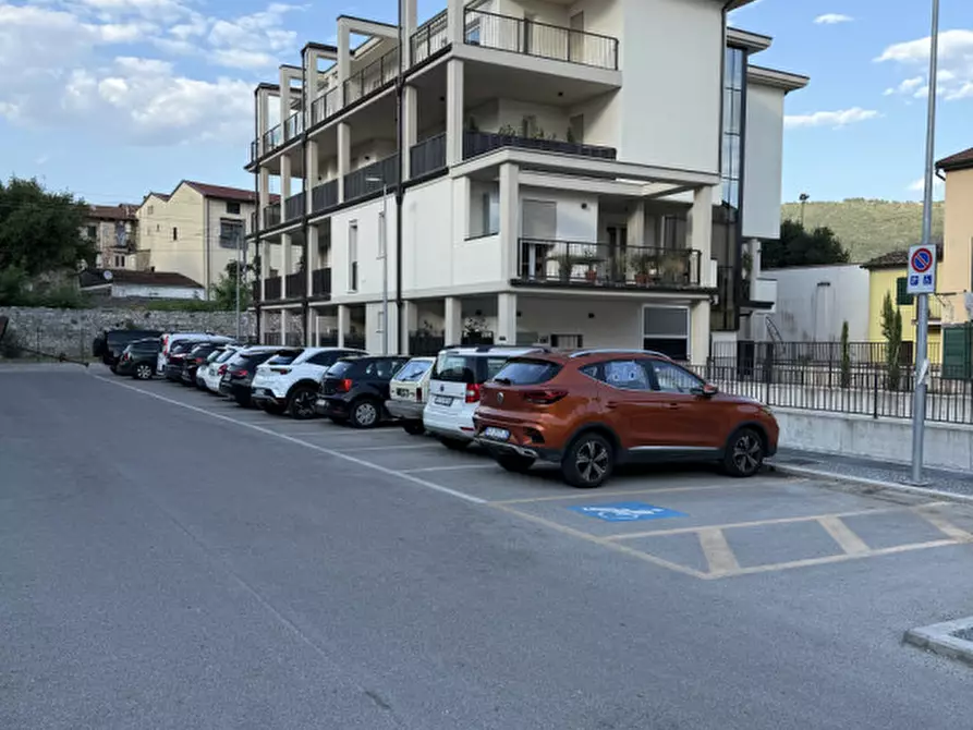 Immagine 5 di Garage in vendita  a Prato