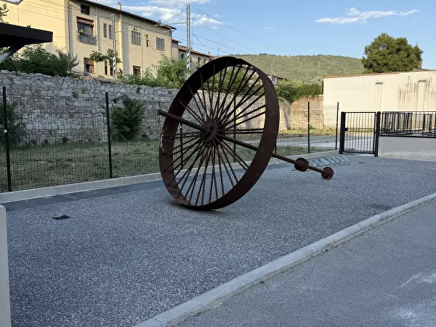 Immagine 18 di Garage in vendita  a Prato