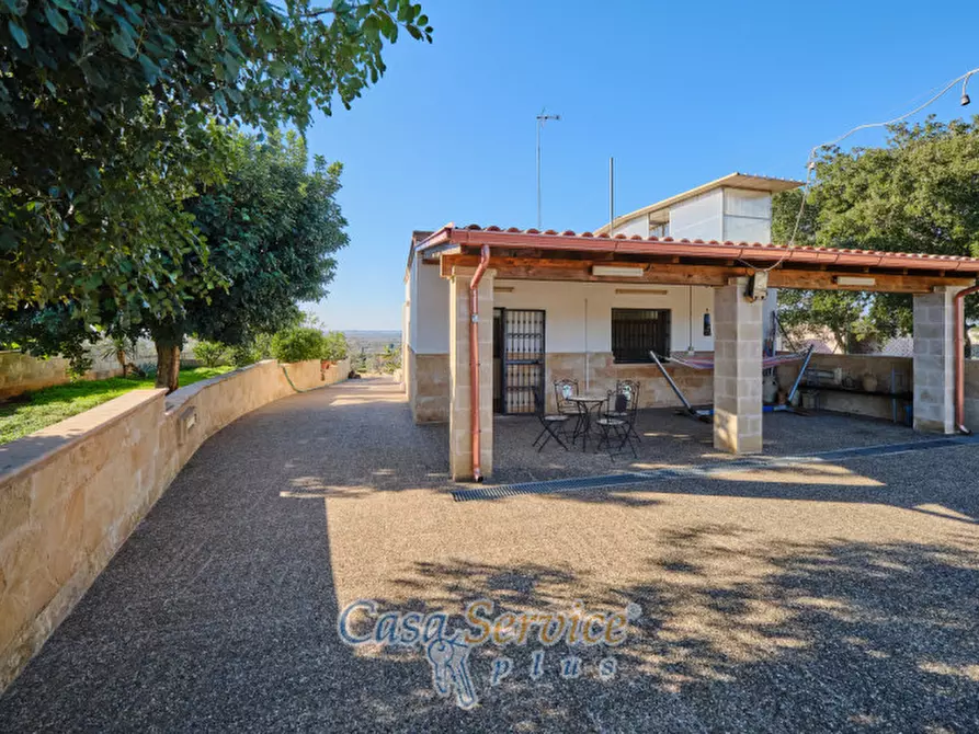 Immagine 1 di Villa in vendita  in SP360 a Taurisano