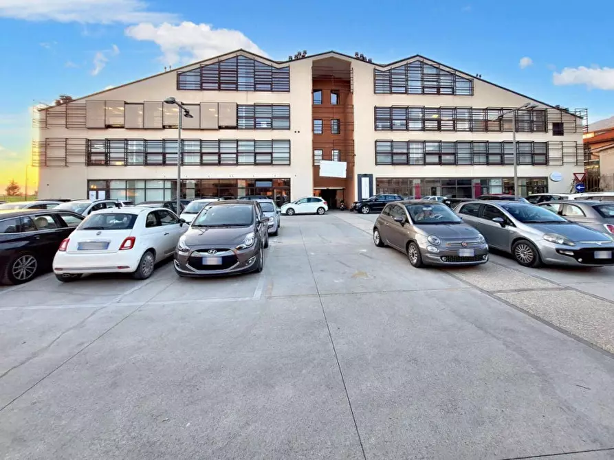 Immagine 19 di Negozio in vendita  in Via  Don Giuseppe Diana, N. snc a Gubbio