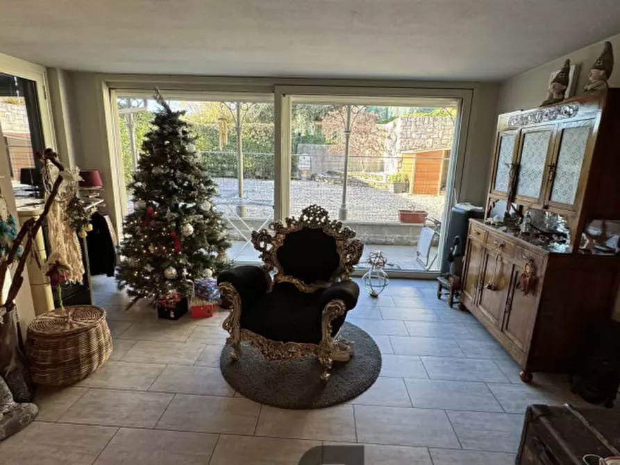 Immagine 1 di Casa trifamiliare in vendita  in via raffaello toscolano maderno a Toscolano-Maderno