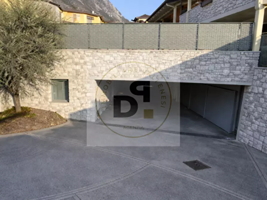 Immagine 11 di Casa trifamiliare in vendita  in via raffaello toscolano maderno a Toscolano-Maderno