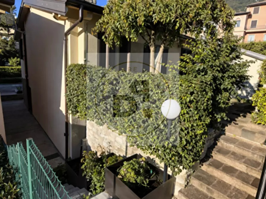 Immagine 12 di Casa trifamiliare in vendita  in via raffaello toscolano maderno a Toscolano-Maderno