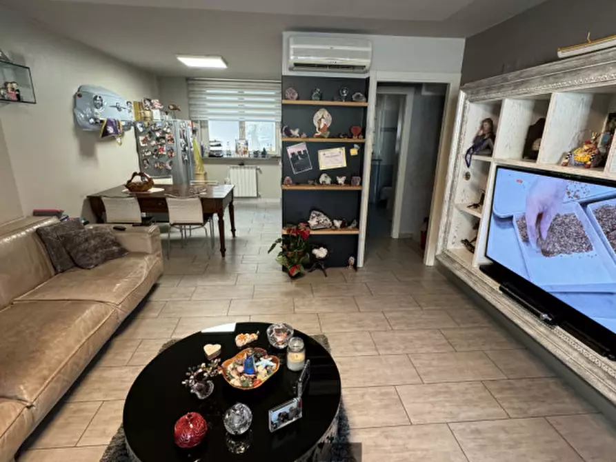 Immagine 12 di Casa trifamiliare in vendita  in via raffaello toscolano maderno a Toscolano-Maderno