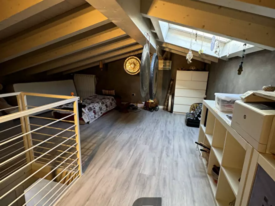 Immagine 13 di Casa trifamiliare in vendita  in via raffaello toscolano maderno a Toscolano-Maderno