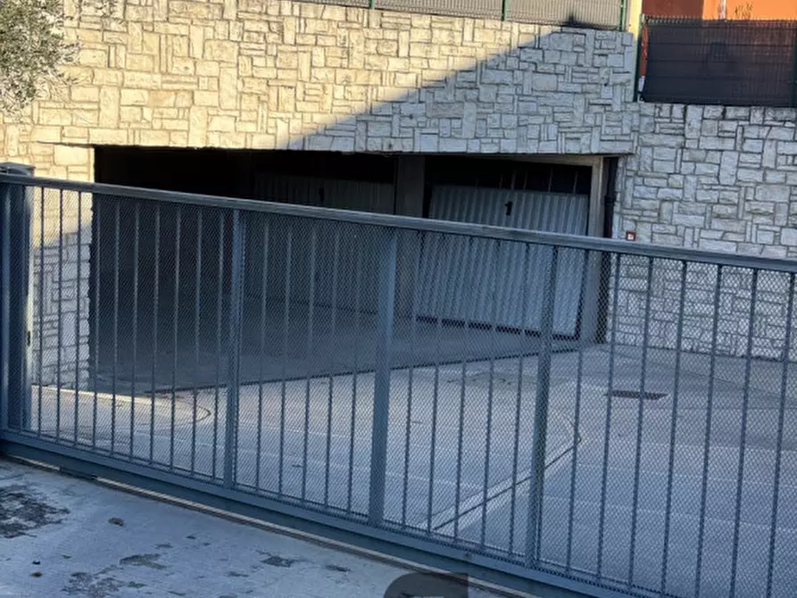 Immagine 26 di Casa trifamiliare in vendita  in via raffaello toscolano maderno a Toscolano-Maderno