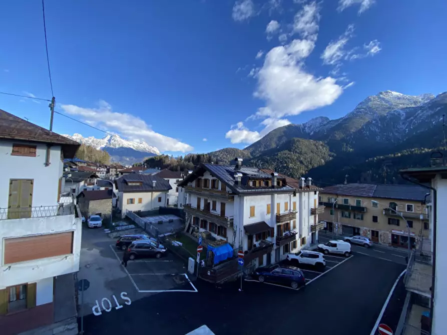 Immagine 11 di Appartamento in vendita  in Via Monte Grappa a Domegge Di Cadore