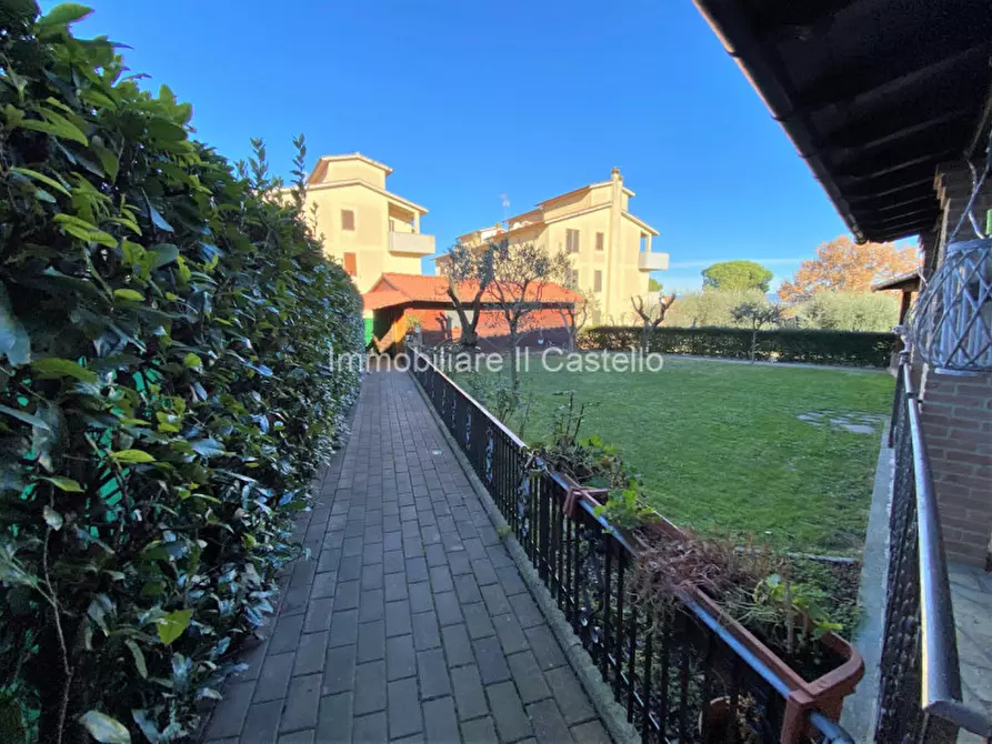 Immagine 32 di Villetta a schiera in vendita  in sanfatucchio a Castiglione Del Lago