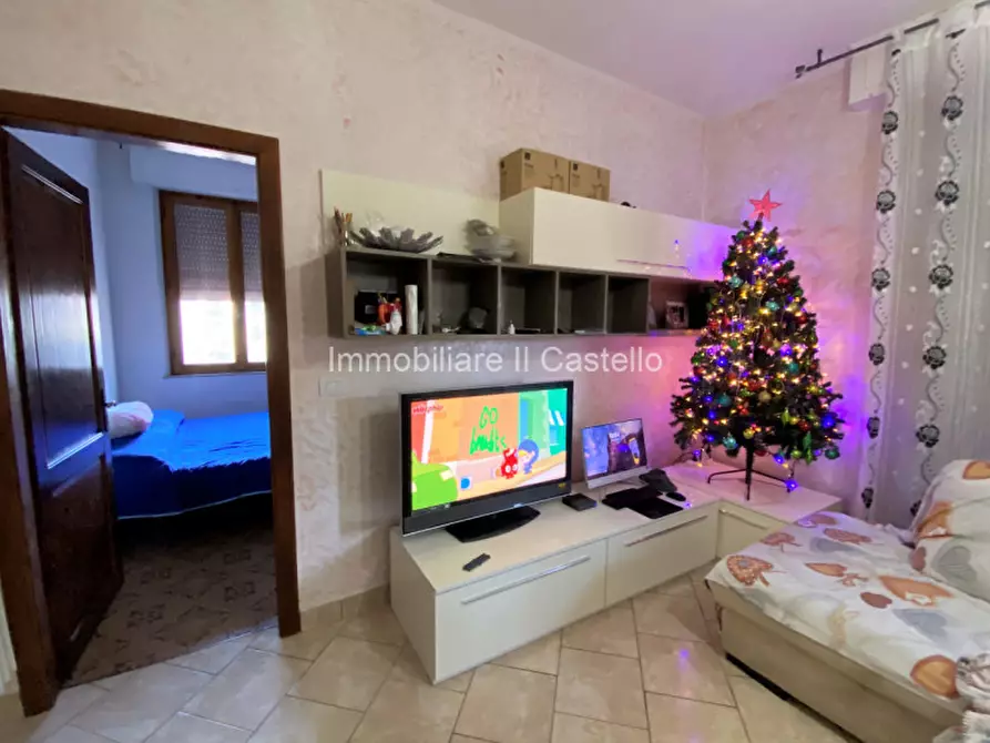 Immagine 6 di Appartamento in vendita  in Via Nino Bixio a Castiglione Del Lago