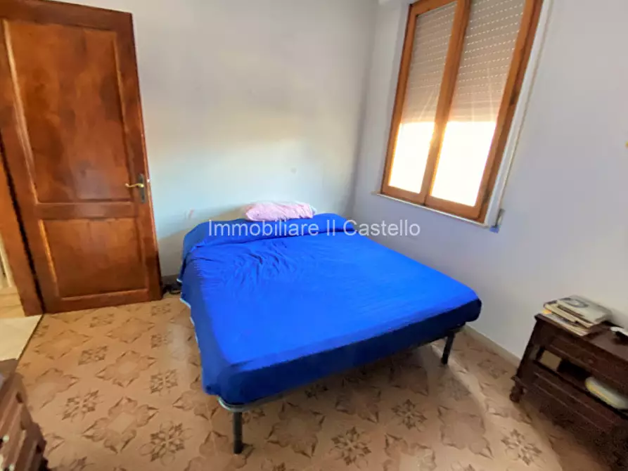 Immagine 8 di Appartamento in vendita  in Via Nino Bixio a Castiglione Del Lago