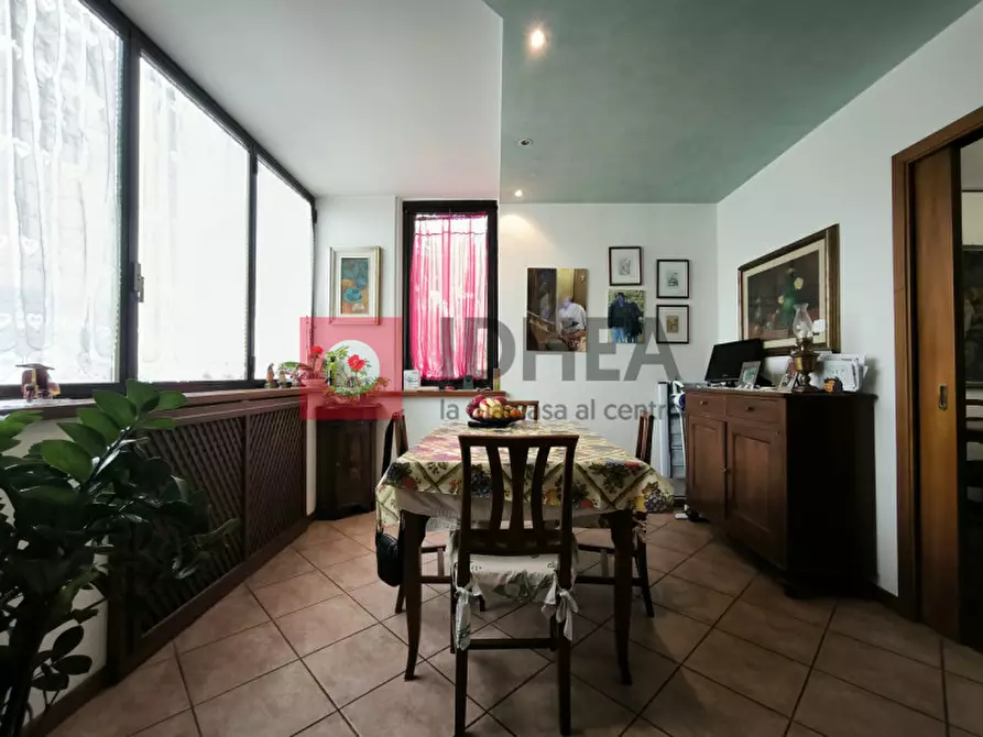 Immagine 23 di Casa trifamiliare in vendita  in Via Bachelet a Casier