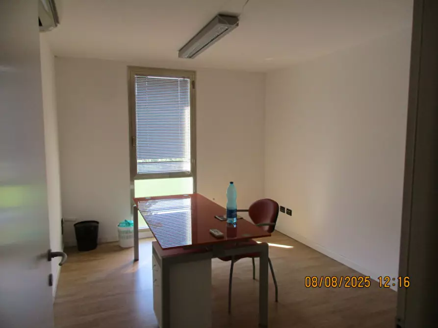 Immagine 10 di Negozio in affitto  in Via Giovanni Prati a Vicenza