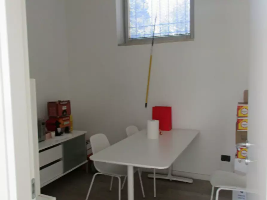 Immagine 4 di Negozio in affitto  in San Bortolo a Vicenza