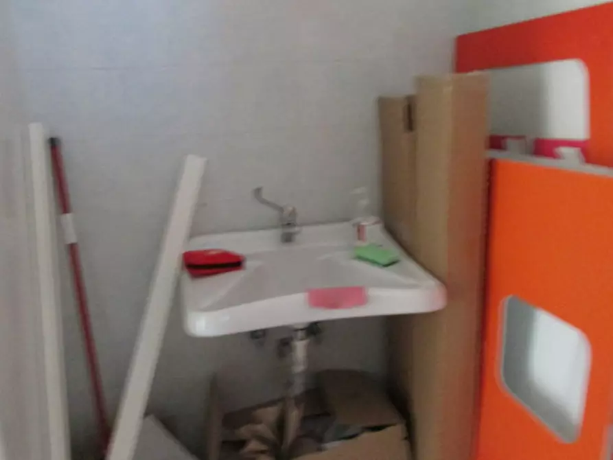 Immagine 7 di Negozio in affitto  in San Bortolo a Vicenza