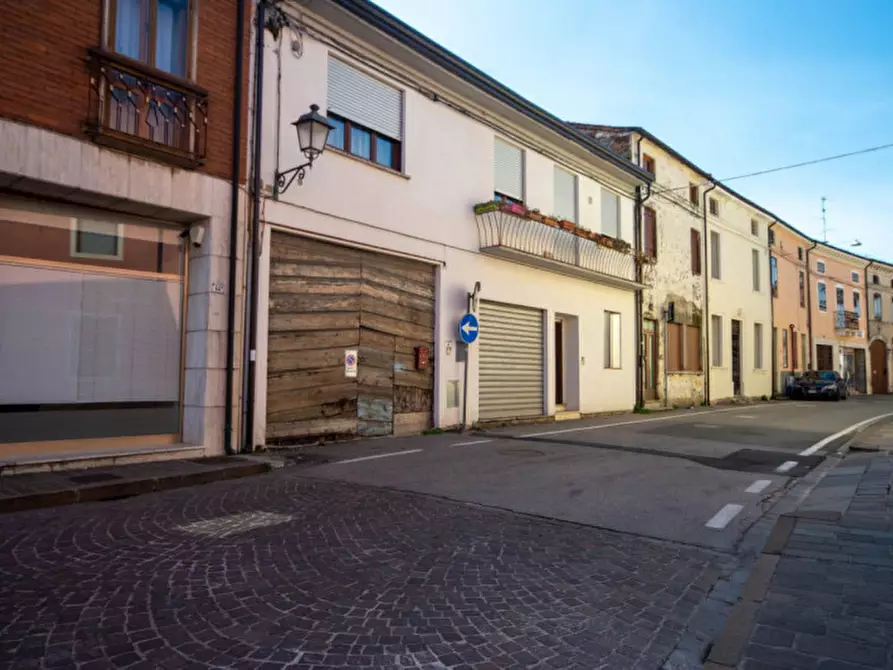 Immagine 16 di Villetta a schiera in vendita  in Via Lorenzoni a Montecchio Maggiore