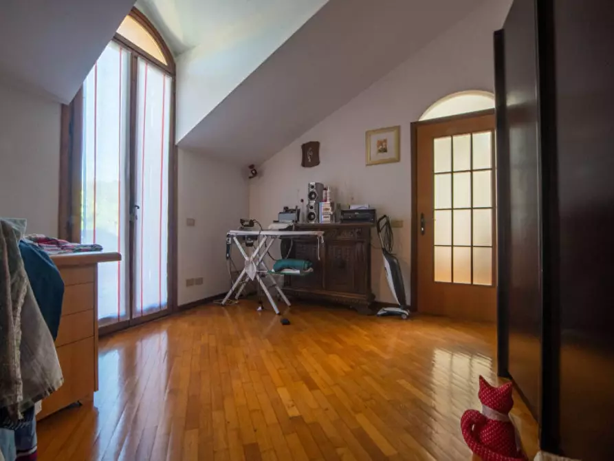 Immagine 25 di Villa in vendita  in Via Degli Alpini a Monteviale