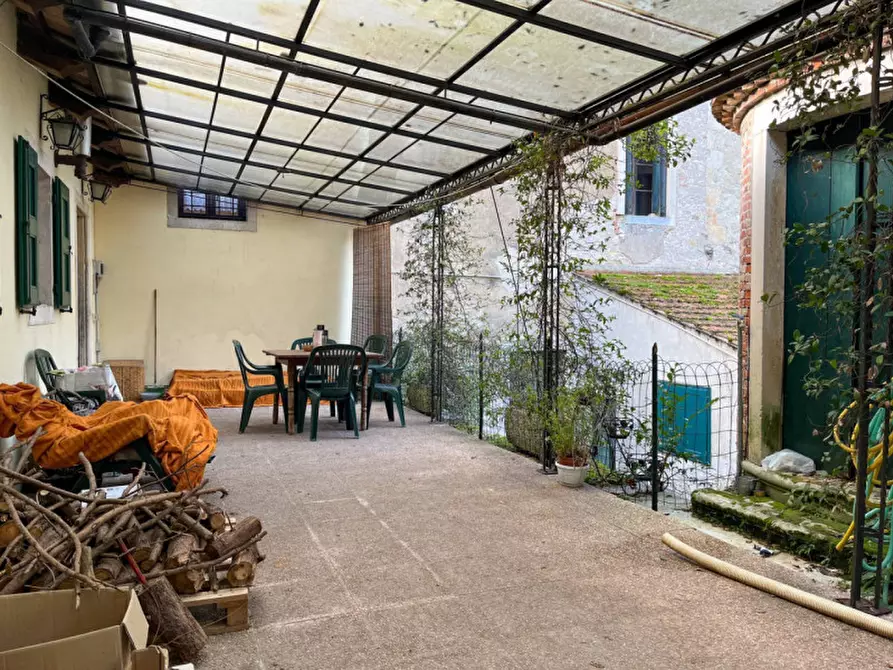 Immagine 52 di Villa in vendita  in Via B. Bizio, 6 a Longare