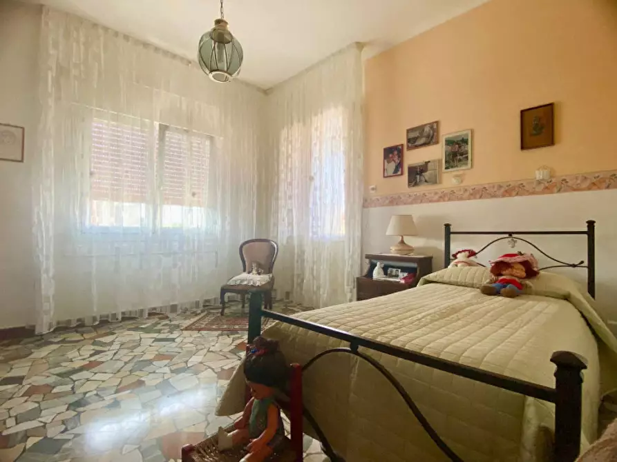 Immagine 8 di Palazzo in vendita  in STRADA DEL CAVALCAVIA a Vicenza