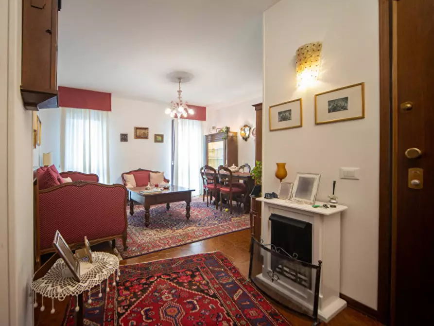 Immagine 1 di Appartamento in vendita  in VIA CHIODI a Vicenza
