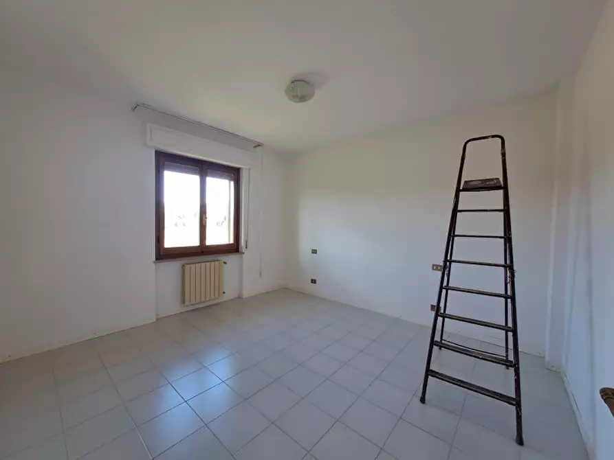 Immagine 5 di Appartamento in vendita  a Tuoro Sul Trasimeno