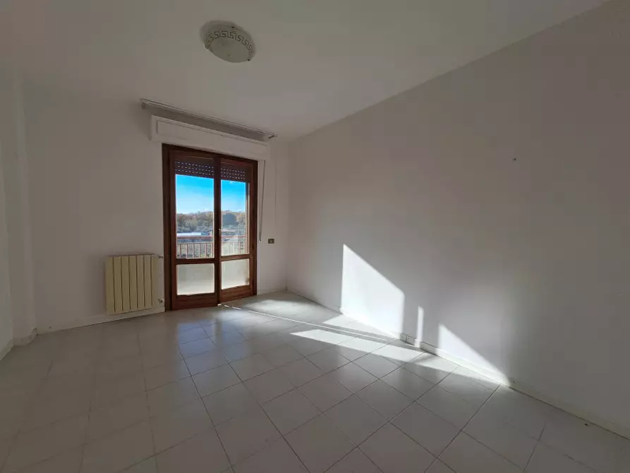 Immagine 11 di Appartamento in vendita  a Tuoro Sul Trasimeno