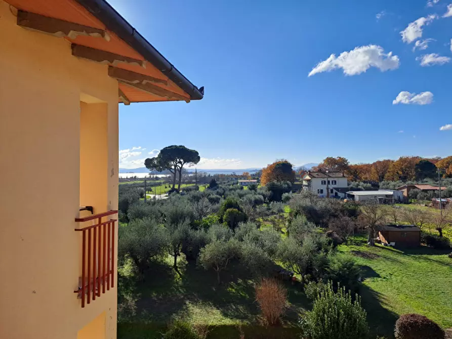 Immagine 13 di Appartamento in vendita  a Tuoro Sul Trasimeno