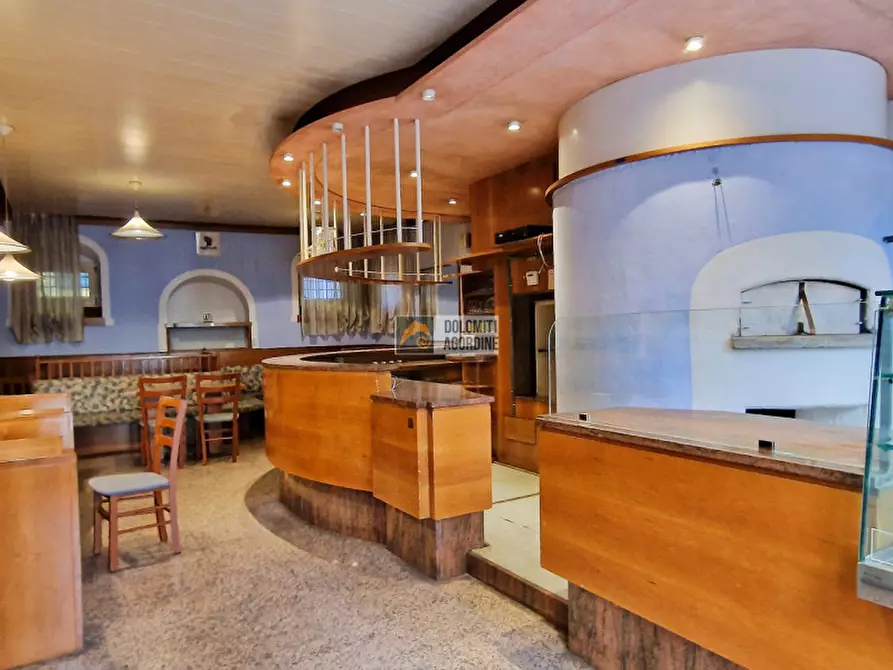 Immagine 5 di Attività commerciale in affitto  in Via Carrera a Agordo