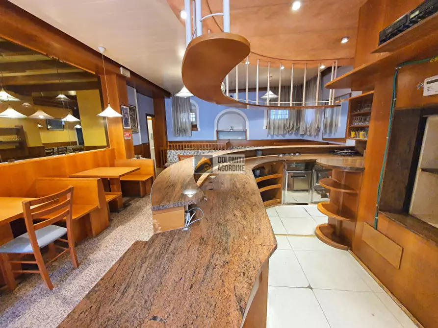 Immagine 8 di Attività commerciale in affitto  in Via Carrera a Agordo