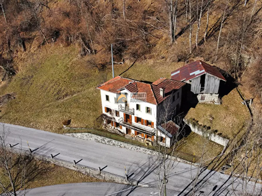 Immagine 1 di Casa indipendente in vendita  in Località i Curti a Gosaldo