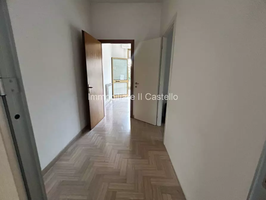 Immagine 15 di Ufficio in affitto  in Castiglione del Lago a Castiglione Del Lago