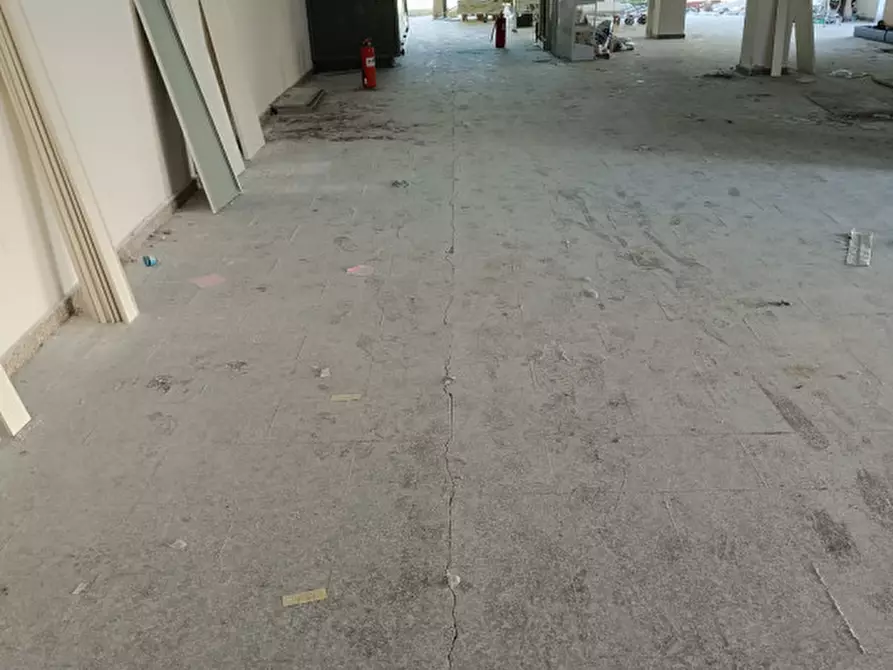 Immagine 12 di Negozio in vendita  in via Carana a Luras