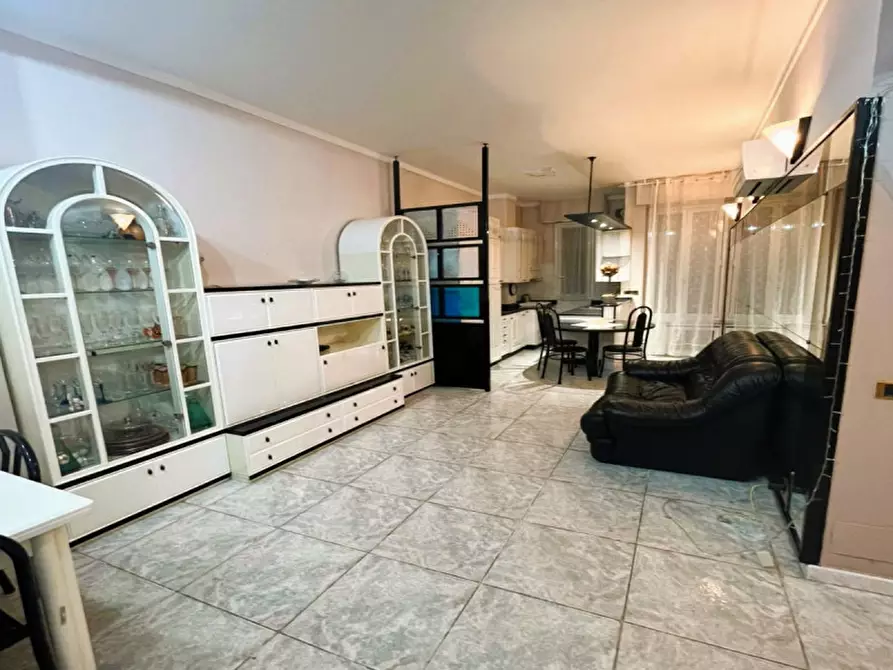 Immagine 1 di Appartamento in affitto  in Via Popoli Uniti a Milano