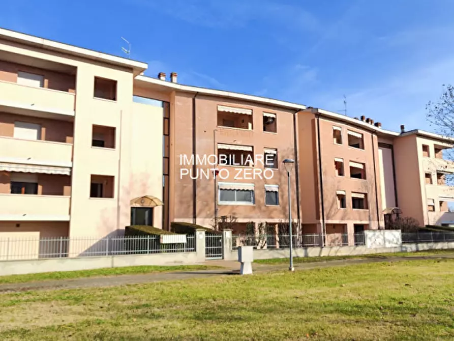 Immagine 1 di Appartamento in vendita  in Via Puccini a Sorbolo Mezzani