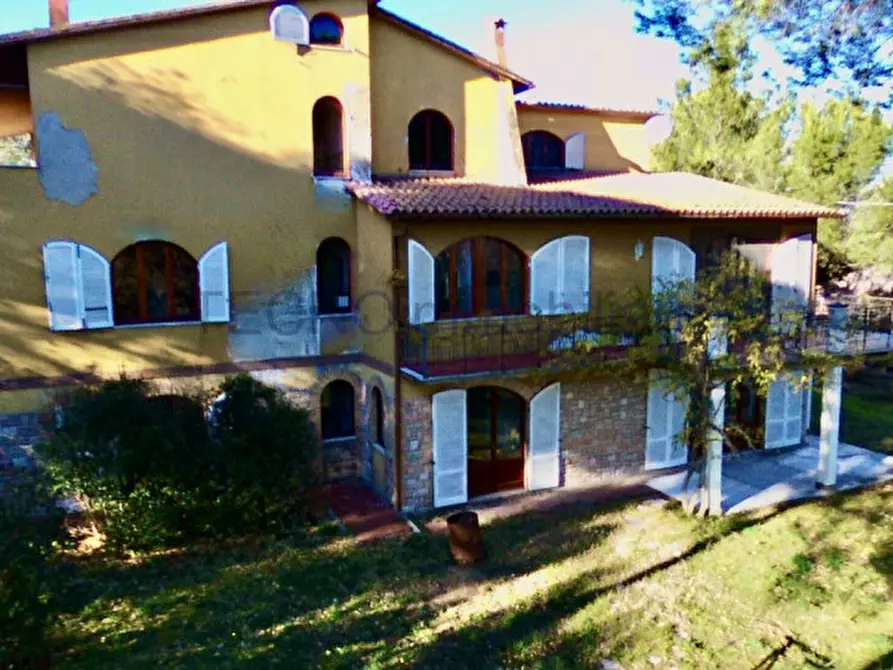 Immagine 1 di Villa in vendita  a Marsciano