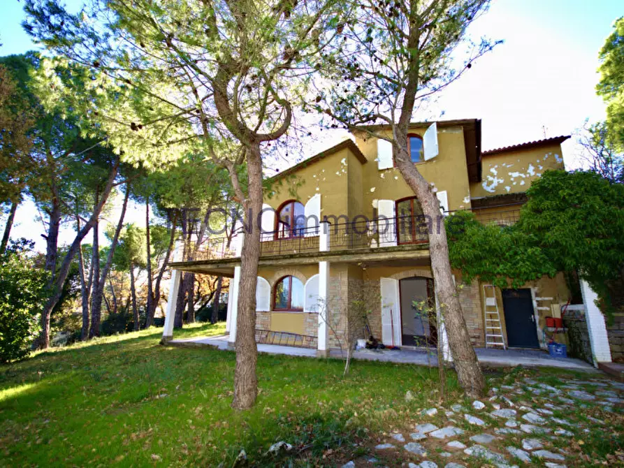 Immagine 4 di Villa in vendita  a Marsciano