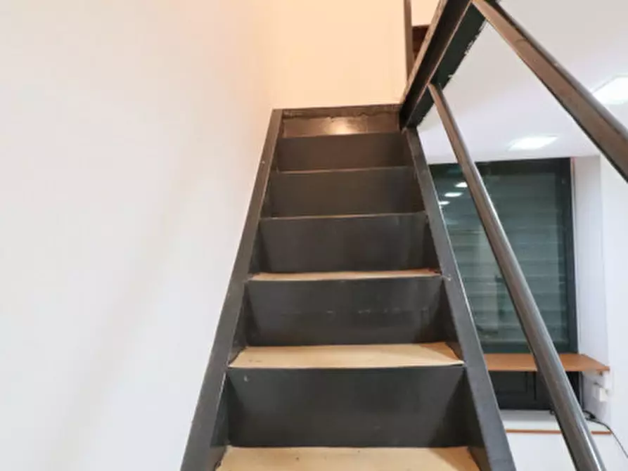 Immagine 4 di Negozio in vendita  in corso Vittorio Emanuele n.95 a Scordia