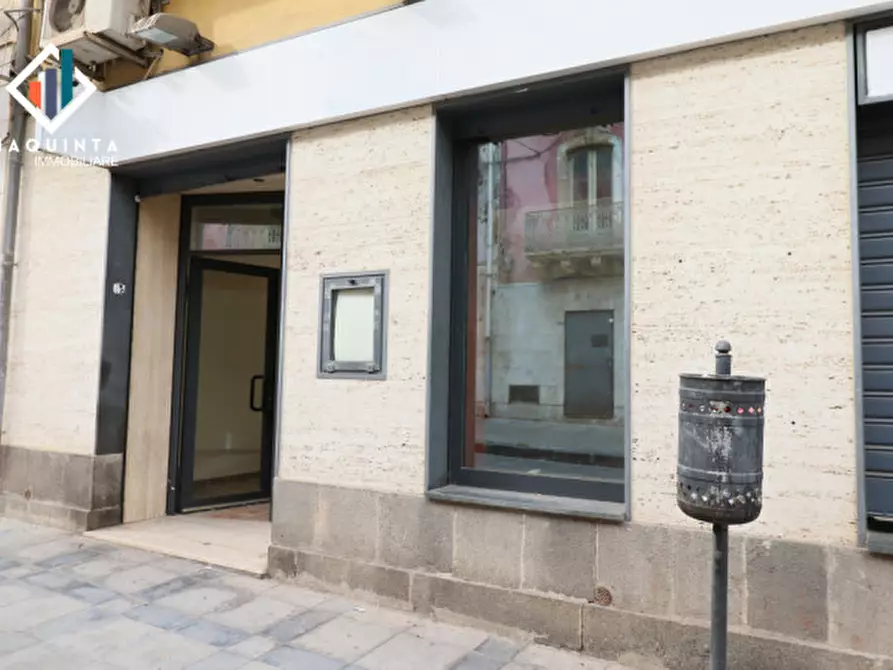 Immagine 12 di Negozio in vendita  in corso Vittorio Emanuele n.95 a Scordia