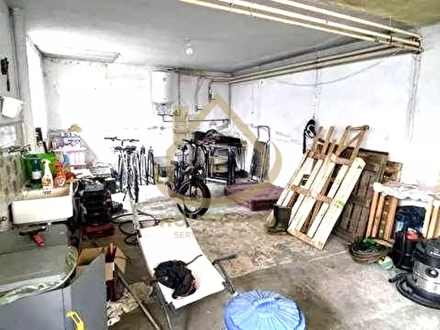 Immagine 23 di Villa in vendita  in Viale Montegrappa a Vigevano