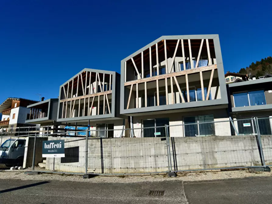 Immagine 17 di Appartamento in vendita  in via al castello a Altopiano Della Vigolana