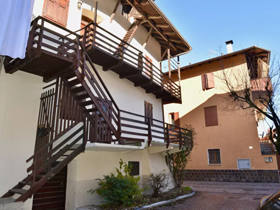 Immagine 1 di Appartamento in vendita  in Via della Villa a Caldonazzo