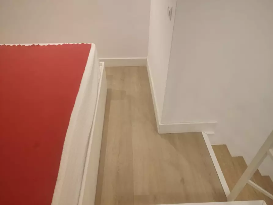 Immagine 5 di Appartamento in affitto  in Via Santa Maria in Portico a Napoli