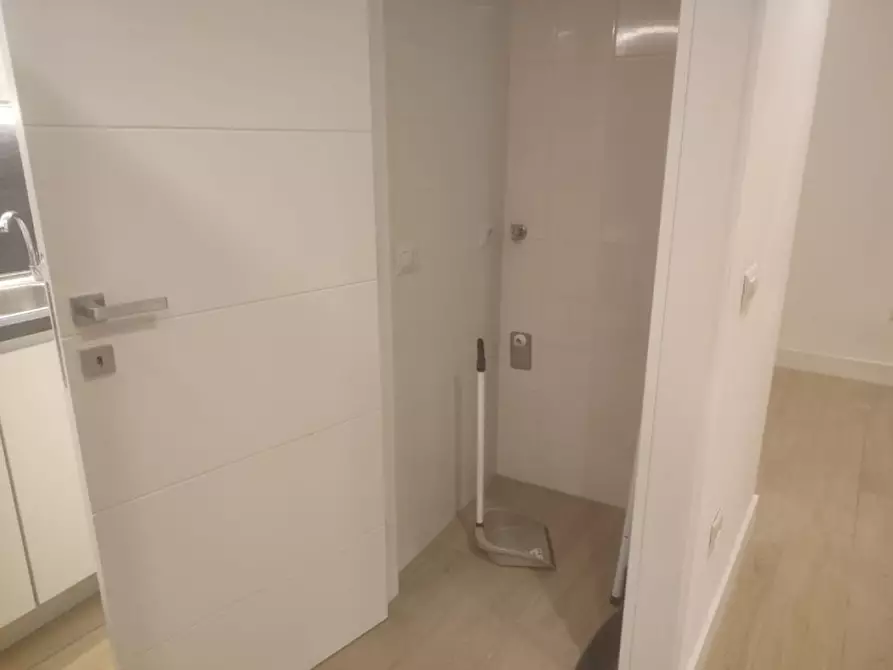 Immagine 18 di Appartamento in affitto  in Via Santa Maria in Portico a Napoli