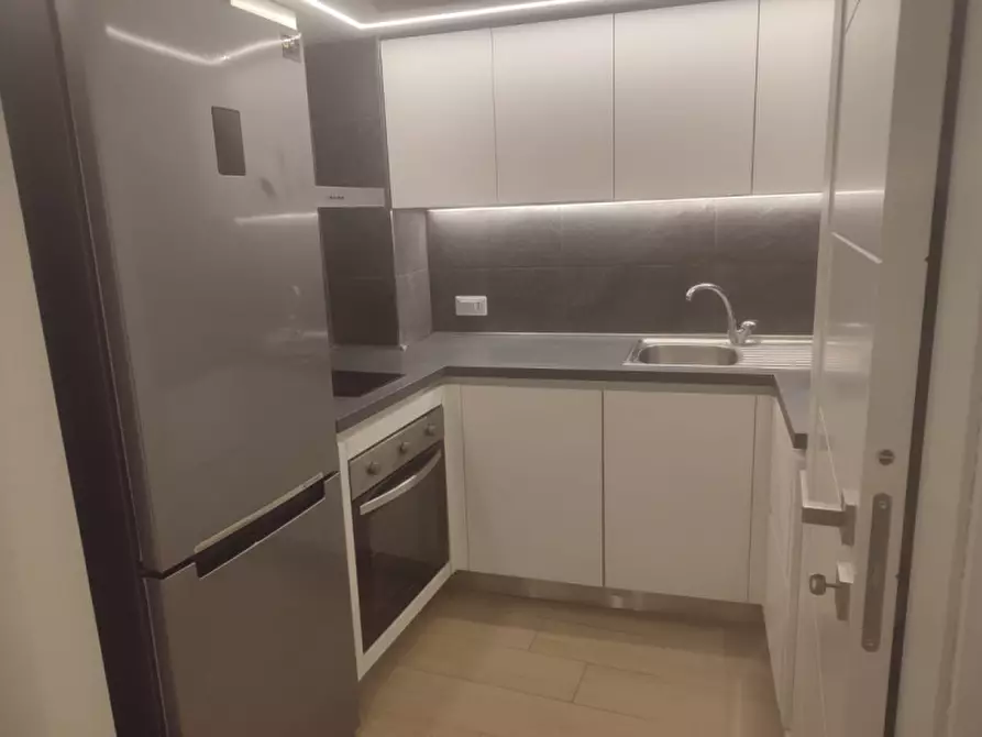 Immagine 22 di Appartamento in affitto  in Via Santa Maria in Portico a Napoli