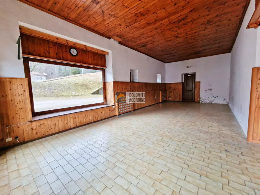 Immagine 2 di Attività commerciale in vendita  in Piazza San Giacomo a Gosaldo