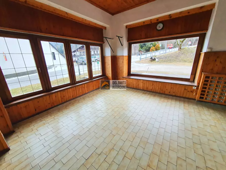 Immagine 5 di Attività commerciale in vendita  in Piazza San Giacomo a Gosaldo